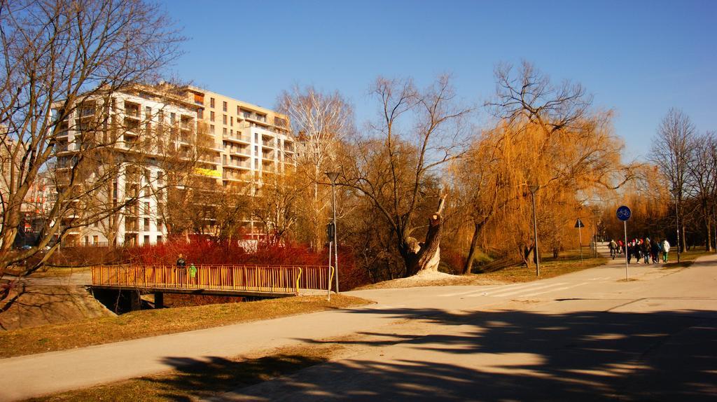 Apartament Parkowy Apartment Келце Екстериор снимка